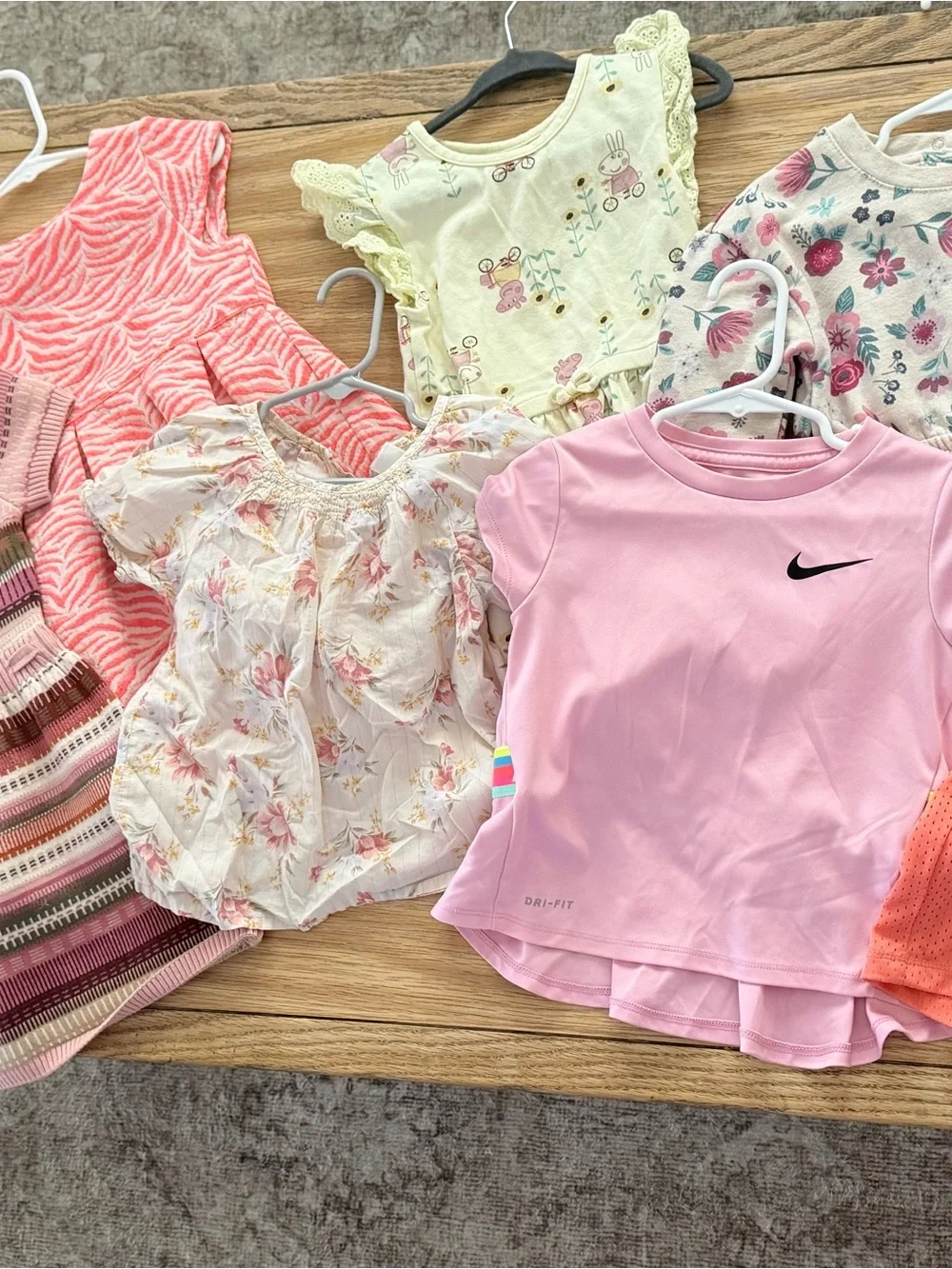 Lot girls dress, blouses,short size 2-4T